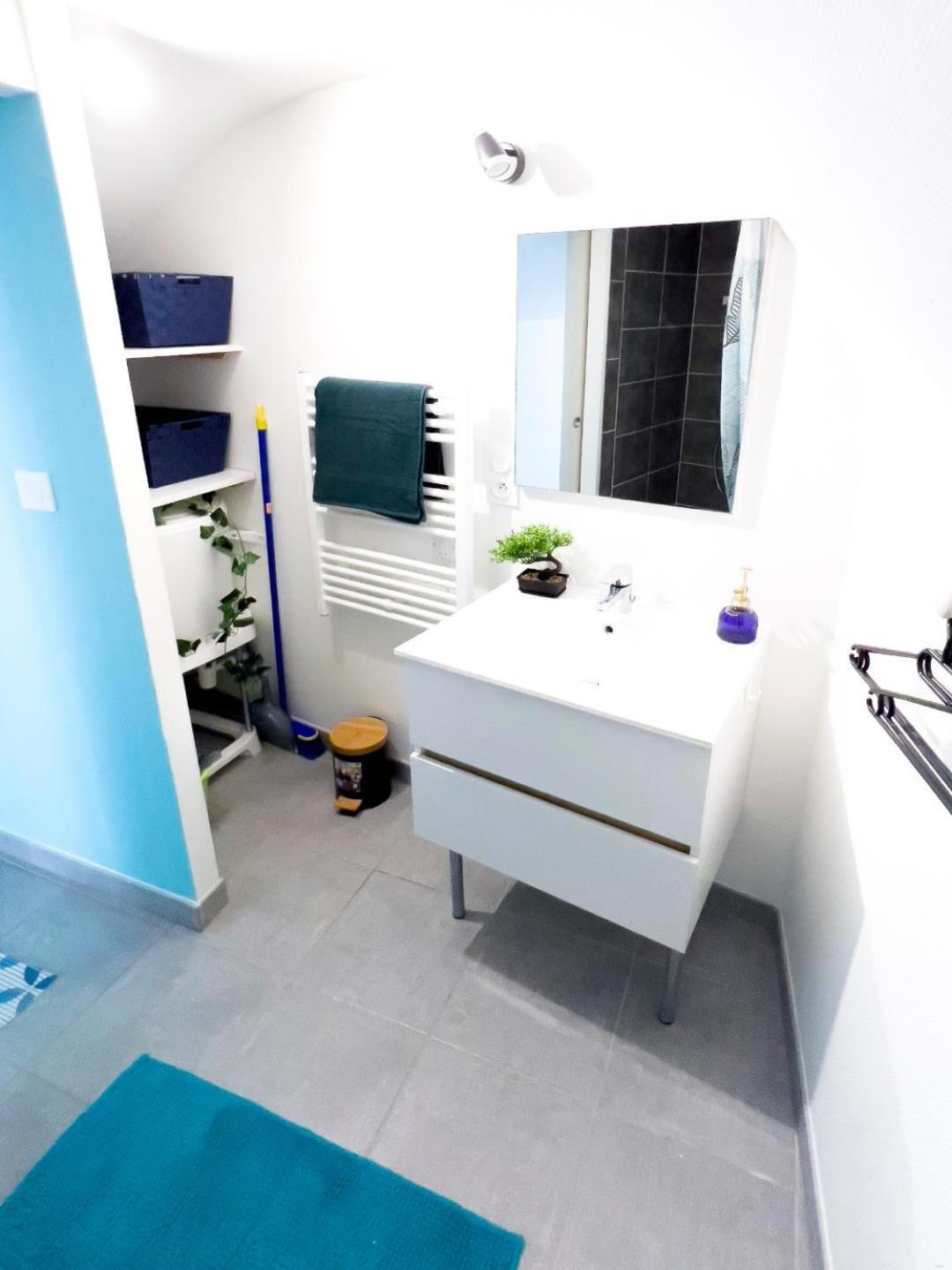 Superbe Appartement Монтелимар Экстерьер фото